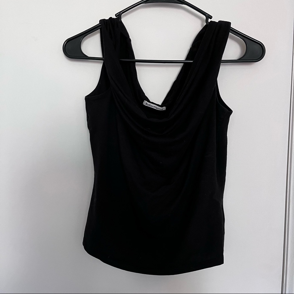 Reformation uneven shoulder black top medium